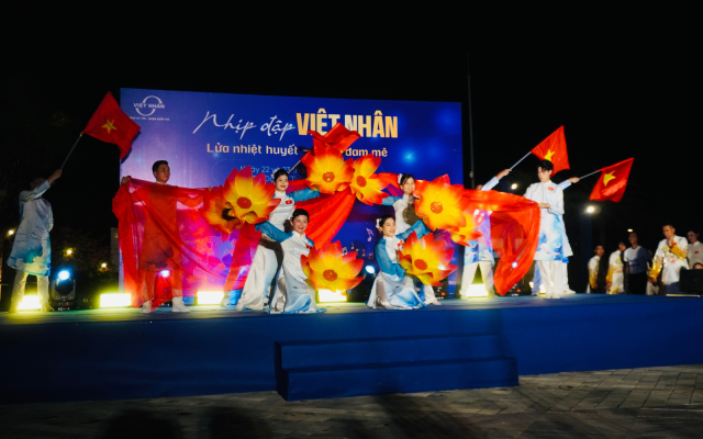 hoi-thao-van-nghe-viet-nhan-nghe-an